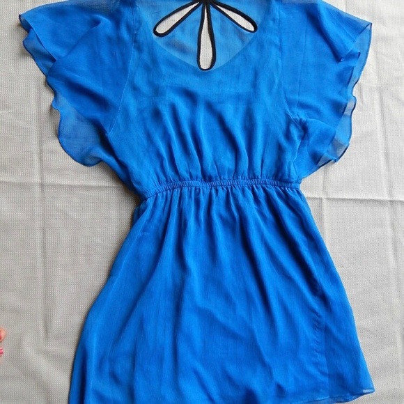 Express dress - Picture 2 of 4